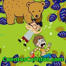 Los dos niños y el oso maloso
